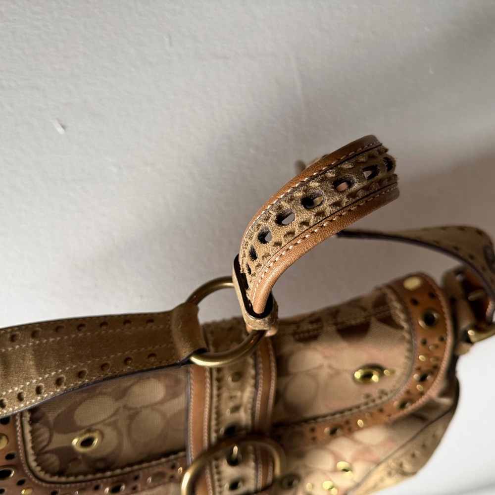 Coach Soho  Signature C Canvas Rivet  9451 - Picture 5 of 6